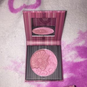 BH Cosmetics floral duo cheek color